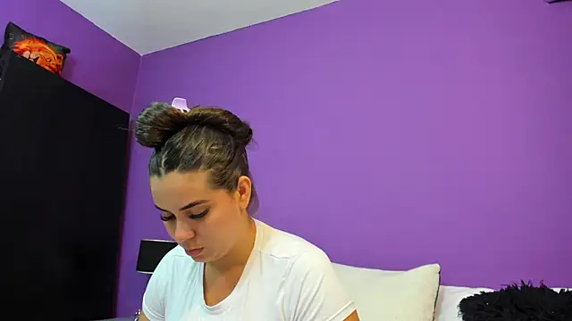 MadisonJenner online show from 02-21-26, 11:23