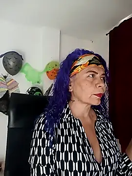 freyadevil333 online show from 10-18-25, 12:51