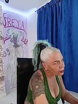Snapshot of freyadevil333 chatting on 06-21-26, 04:40 freyadevil333 online show from 06-21-26, 04:40