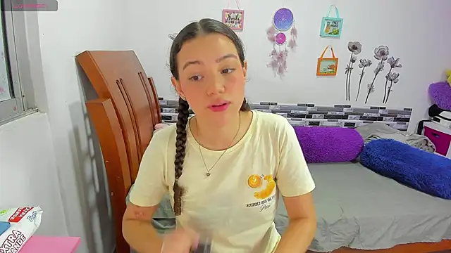 Angela hank2 online show from 05-14-26, 12:18