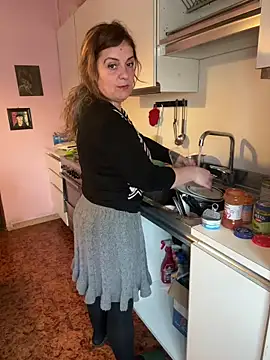 Sunbelxx online show from 12-15-25, 09:04