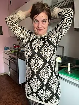 Sunbelxx online show from 11-26-25, 09:20