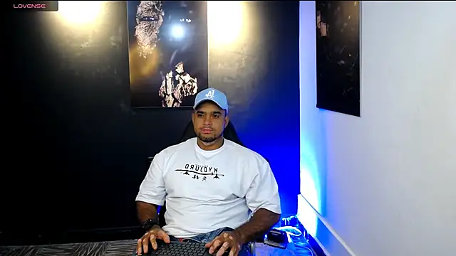 Big furry bear13 online show from 01-08-26, 04:29