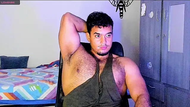 Snapshot of Big_furry_bear13 chatting on 01-24-25, 09:17 Big furry bear13 online show from 01-24-25, 09:17
