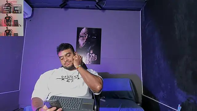Big furry bear13 online show from 04-15-26, 03:01