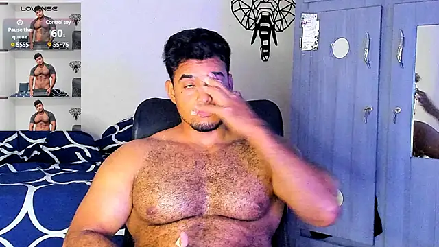 Snapshot of Big_furry_bear13 chatting on 03-08-25, 06:43 Big furry bear13 online show from 03-08-25, 06:43