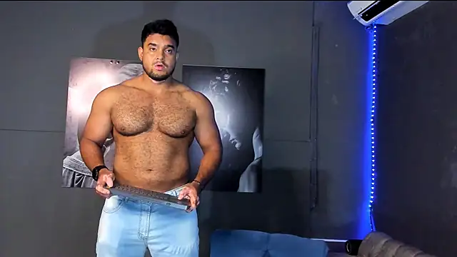 Big furry bear13 online show from 06-04-26, 05:12