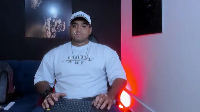 Big furry bear13 online show from 11-01-25, 05:47