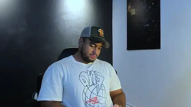 Big furry bear13 online show from 05-21-26, 10:12