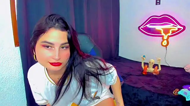 Snapshot of sunshine_uwu22 chatting on 06-23-26, 07:01 sunshine uwu22 online show from 06-23-26, 07:01