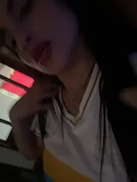 Snapshot of sunshine_uwu22 chatting on 07-04-26, 12:32 sunshine uwu22 online show from 07-04-26, 12:32