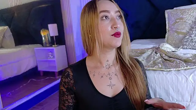 MollyCruz online show from 01-05-26, 05:27