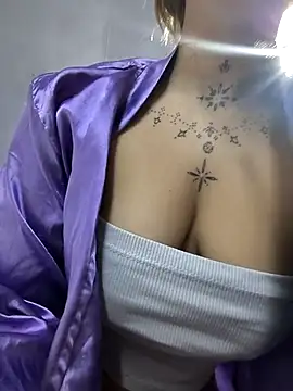 MollyCruz online show from 11-28-25, 10:48