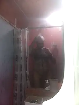 Snapshot of Pela1984 chatting on 10-29-25, 03:05 Pela1984 online show from 10-29-25, 03:05