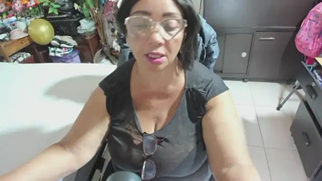 Mrs mommy  online show from 01-18-26, 06:55