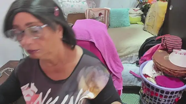 Mrs mommy  online show from 04-15-26, 06:01