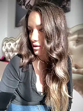 HotXMom online show from 03-20-26, 07:31