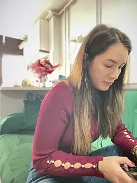 HotXMom online show from 03-02-26, 07:37