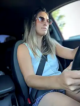 Snapshot of HotXMom chatting on 09-21-25, 02:11 HotXMom online show from 09-21-25, 02:11