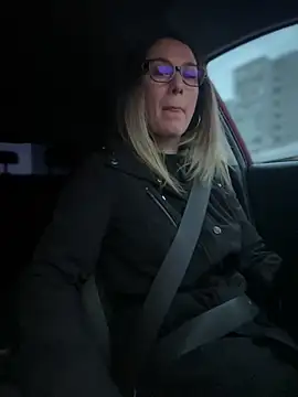 Snapshot of HotXMom chatting on 03-12-25, 04:30 HotXMom online show from 03-12-25, 04:30