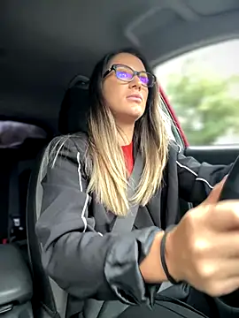 Snapshot of HotXMom chatting on 09-19-25, 05:55 HotXMom online show from 09-19-25, 05:55