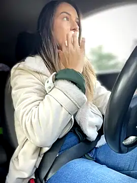 Snapshot of HotXMom chatting on 10-12-25, 10:16 HotXMom online show from 10-12-25, 10:16