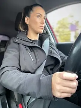 Snapshot of HotXMom chatting on 10-30-25, 06:55 HotXMom online show from 10-30-25, 06:55