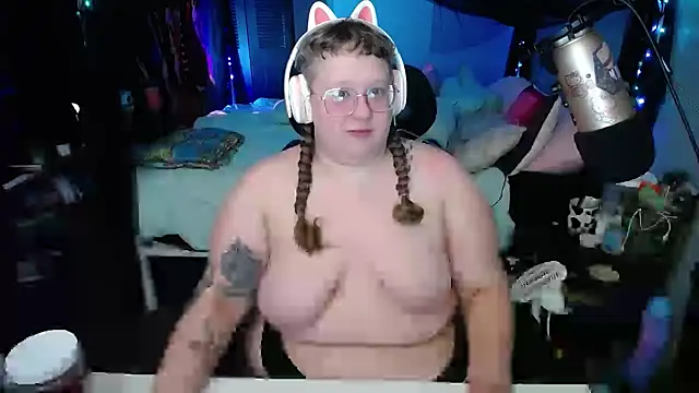 FatVeronica online show from 02-19-25, 10:45