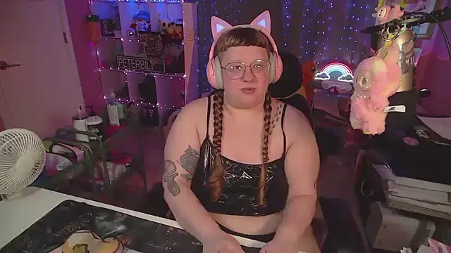 FatVeronica online show from 03-21-26, 05:17