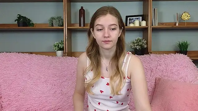 Ksuhesa online show from 11-22-25, 01:15