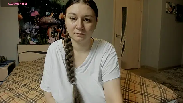 Snapshot of AlisaBacker chatting on 12-02-25, 02:19 AlisaBacker online show from 12-02-25, 02:19