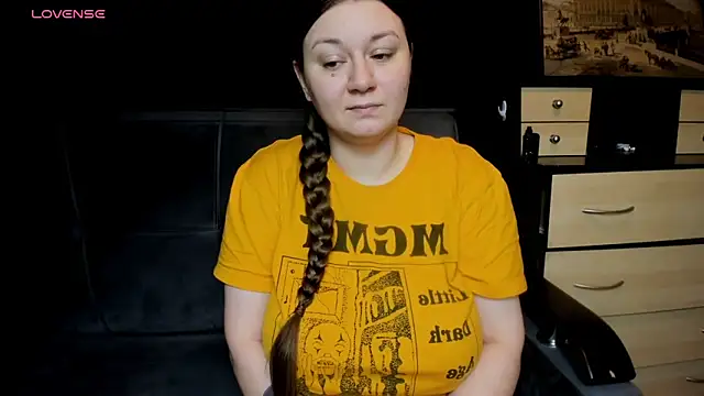 Snapshot of AlisaBacker chatting on 02-19-26, 04:59 AlisaBacker online show from 02-19-26, 04:59