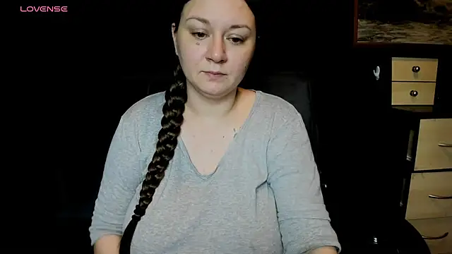 Snapshot of AlisaBacker chatting on 07-13-26, 10:09 AlisaBacker online show from 07-13-26, 10:09