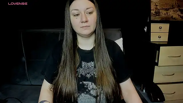 Snapshot of AlisaBacker chatting on 06-06-26, 06:46 AlisaBacker online show from 06-06-26, 06:46
