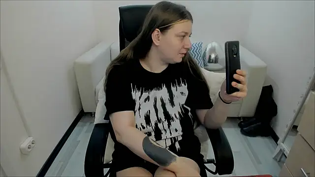 AlisaBacker online show from 02-14-25, 09:21