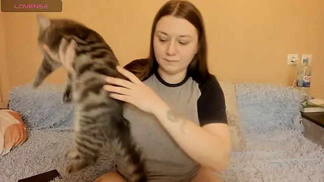 Snapshot of AlisaBacker chatting on 01-07-26, 06:57 AlisaBacker online show from 01-07-26, 06:57