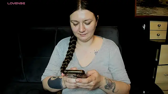 Snapshot of AlisaBacker chatting on 07-14-26, 02:05 AlisaBacker online show from 07-14-26, 02:05