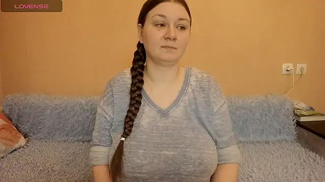 Snapshot of AlisaBacker chatting on 01-09-26, 06:15 AlisaBacker online show from 01-09-26, 06:15