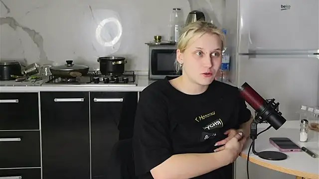 Snapshot of MertyXX chatting on 02-05-26, 11:22 MertyXX online show from 02-05-26, 11:22