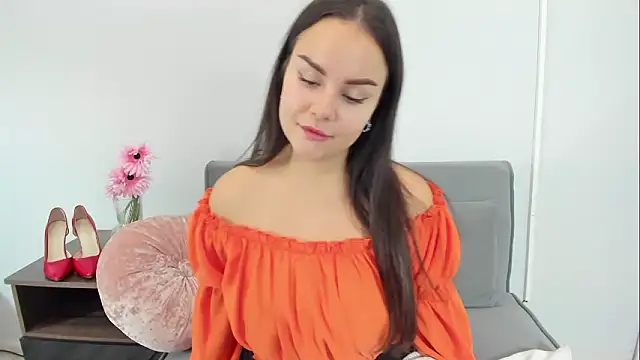 Snapshot of KendalNew chatting on 10-30-25, 05:10 KendalNew online show from 10-30-25, 05:10