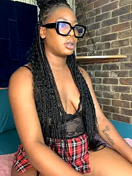 Ass-Queen online show from 09-10-25, 01:21