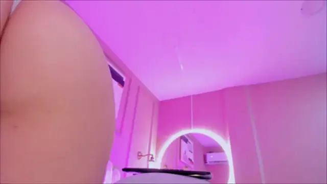 Snapshot of lia_ass_ chatting on 02-15-26, 10:36 lia ass online show from 02-15-26, 10:36