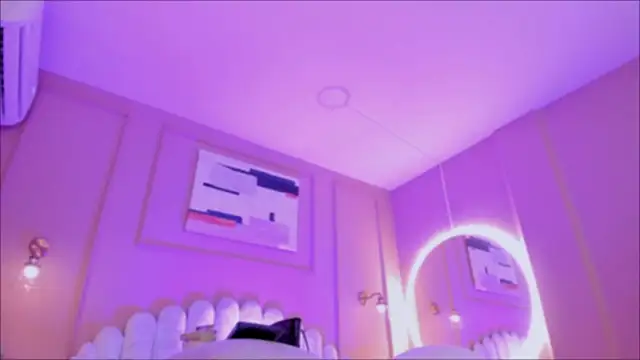 Snapshot of lia_ass_ chatting on 11-22-25, 10:47 lia ass online show from 11-22-25, 10:47