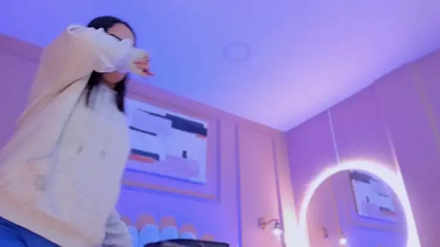 Snapshot of lia_ass_ chatting on 11-13-25, 10:41 lia ass online show from 11-13-25, 10:41