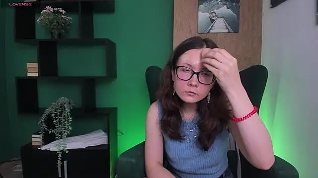 OliviaTurnery online show from 12-16-25, 12:53