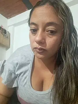 Snapshot of _MaripossaSexy_ chatting on 02-10-26, 09:36 MaripossaSexy online show from 02-10-26, 09:36