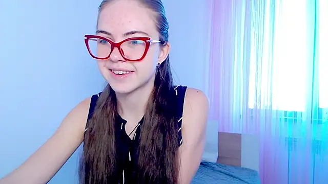 Sarah HS online show from 11-11-25, 03:56