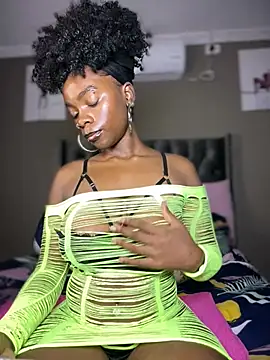 Candy-Heart online show from 04-17-26, 10:56