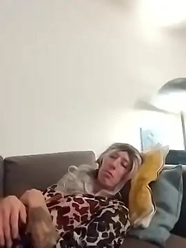 Snapshot of AlexiaXXL chatting on 12-21-25, 07:10 AlexiaXXL online show from 12-21-25, 07:10