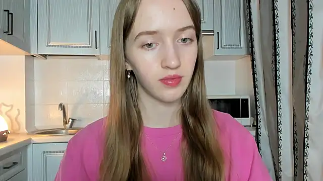 Snapshot of leslie_my_lovee chatting on 10-30-25, 07:00 leslie my lovee online show from 10-30-25, 07:00